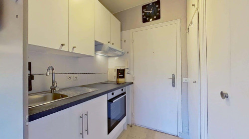 Apartment in Avenue du Docteur Raymond Picaud, Cannes for 19 m² - Gallery - 8
