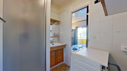 Apartment in Avenue du Docteur Raymond Picaud, Cannes for 19 m² - Gallery - 12