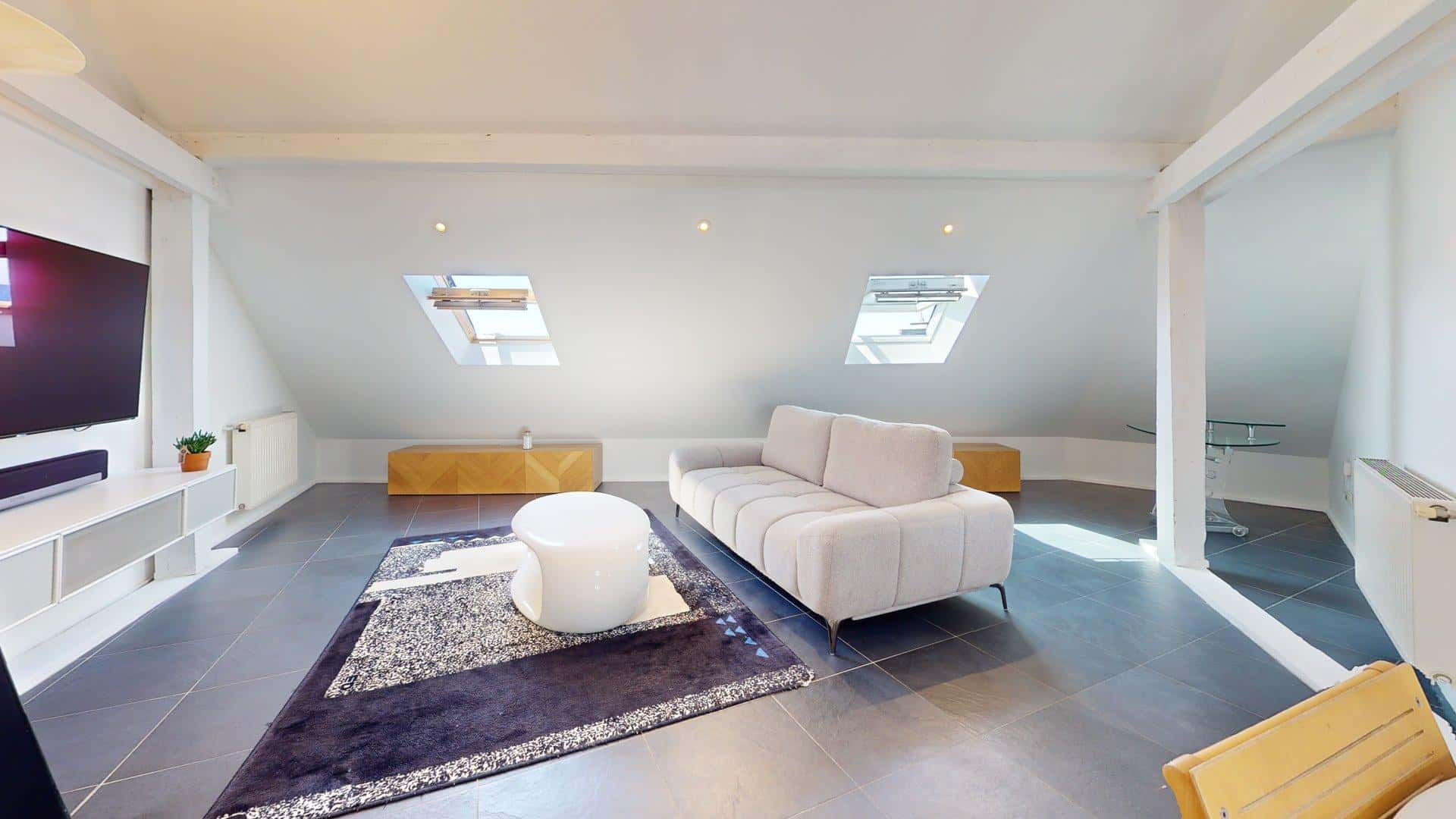 Apartment In Place Jean Moulin, Metz For 61 M² With 2 Bedrooms - 1