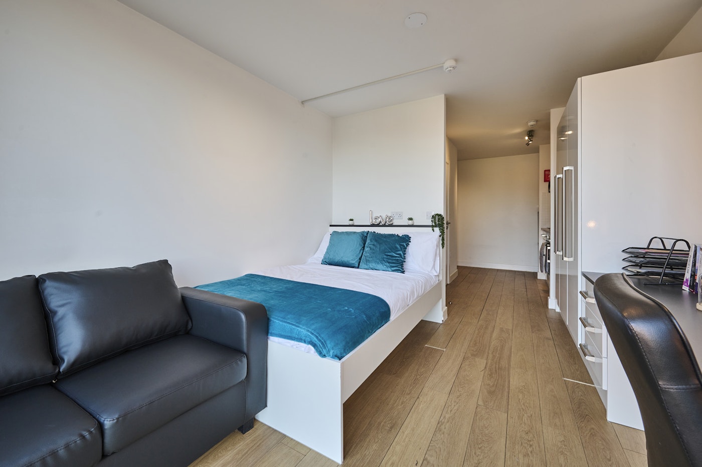  Studio Bronze  -  Upperton Road  - Gallery -  3