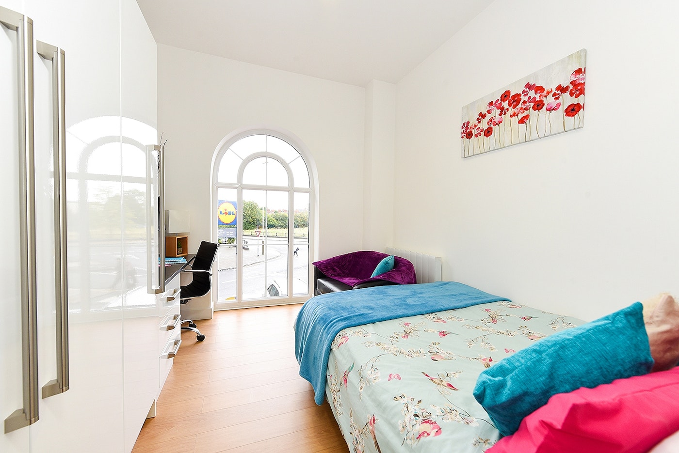  Studio Bronze Plus  -  Upperton Road  - Gallery -  3