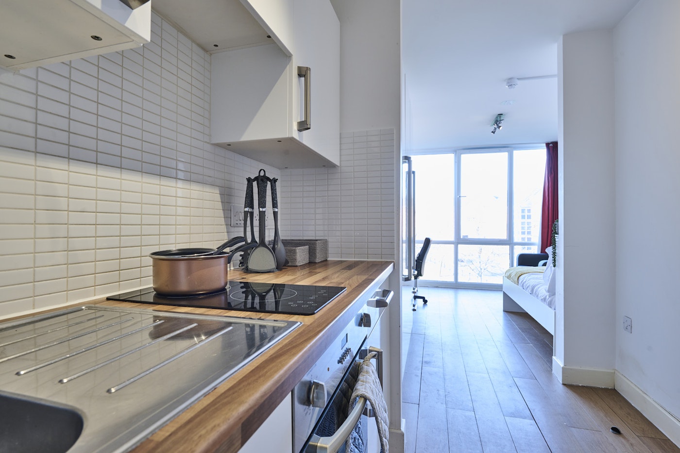 Studio Gold Plus - Upperton Road - Gallery - 3
