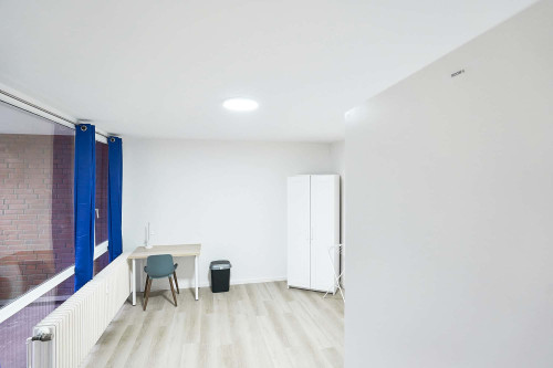 Kölner Landstr. - Room 4 + Balcony