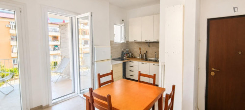 Double Bedroom in Shared Apartment in Rome