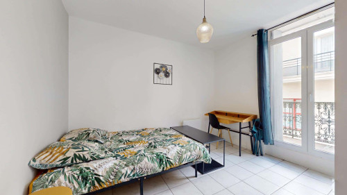 Room in Rue Bertrand, Béziers for 100 m² with 4 bedrooms - Gallery - 13