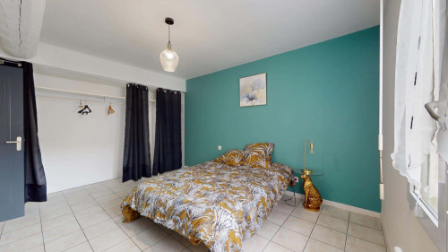 Room in Rue Bertrand, Béziers for 100 m² with 4 bedrooms - Gallery - 9