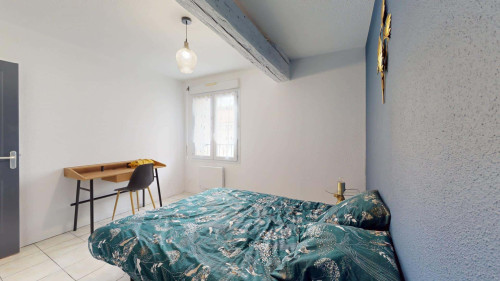 Room in Rue Bertrand, Béziers for 100 m² with 4 bedrooms - Gallery - 7