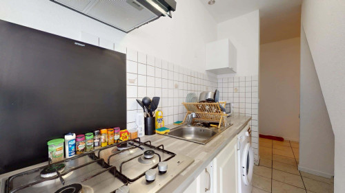 Room in Rue Bertrand, Béziers for 100 m² with 4 bedrooms - Gallery - 20