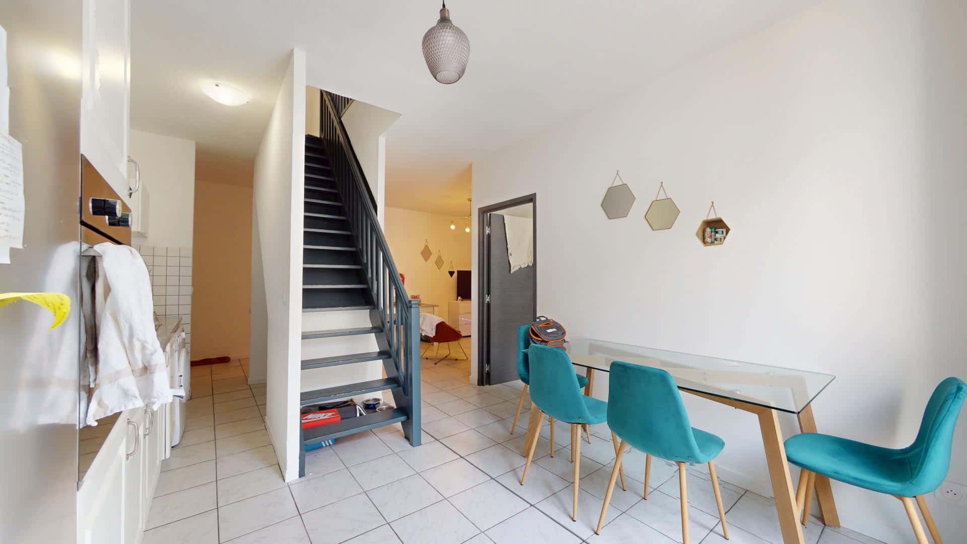 Room In Rue Bertrand, Béziers For 100 M² With 4 Bedrooms - 1