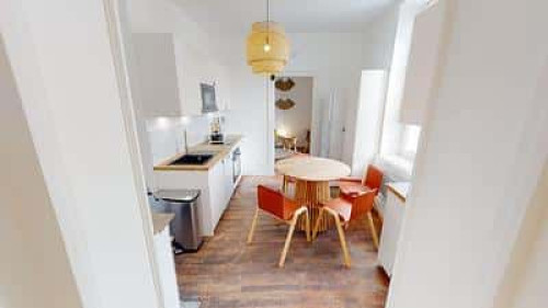 Room in Rue de la Sarra, Oullins-Pierre-Bénite for 63 m² with 3 bedrooms - Gallery - 5