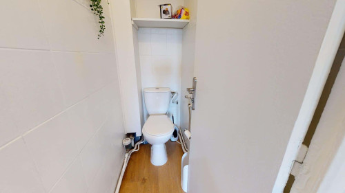 Room in Rue de la Moselle, Lyon for 68 m² with 4 bedrooms - Gallery - 11