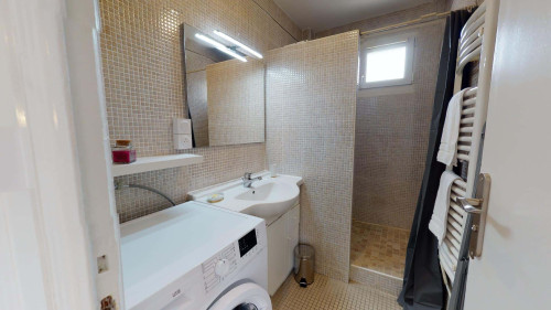 Room in Rue de la Moselle, Lyon for 68 m² with 4 bedrooms - Gallery - 8