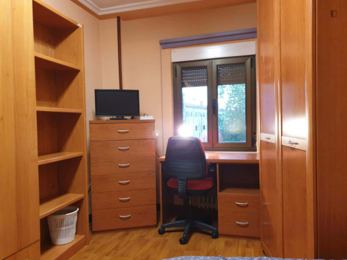 Room in Paseo de San Vicente, Salamanca with 5 bedrooms - Gallery - 19
