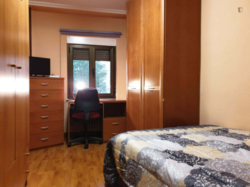 Room in Paseo de San Vicente, Salamanca with 5 bedrooms - Gallery - 17
