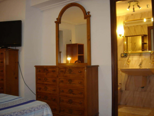 Room in Calle Maestro Ávila, Salamanca with 5 bedrooms - Gallery - 5