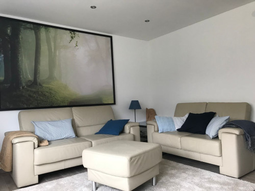 Pretty, great suite located in Kasel