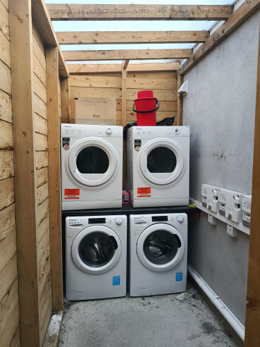 145 Cromwell street - On-site Facilities