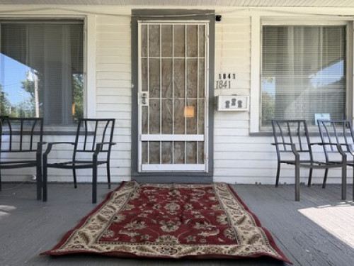 Furnished Room - Near Downtown - Gallery - 5
