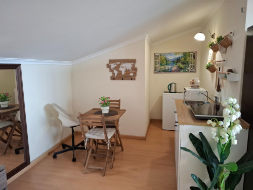 Lovely bedroom near Mosteiro da Batalha