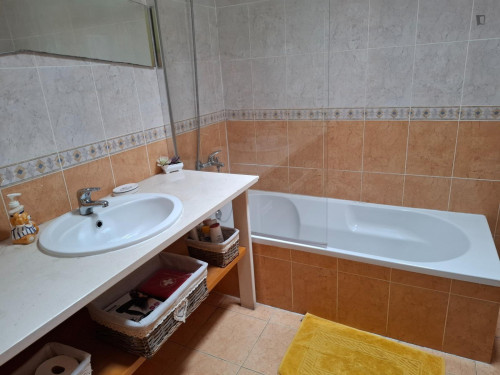 Lovely bedroom near Mosteiro da Batalha