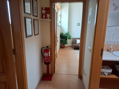 Lovely bedroom near Mosteiro da Batalha - Gallery - 6