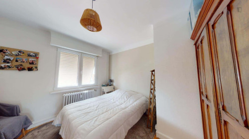 Room in Place Saint-Antoine, Strasbourg for 80 m² with 3 bedrooms