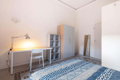 Room in Viale Regina Margherita, Roma for 102 m² with 4 bedrooms