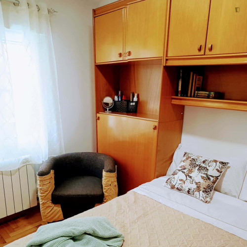 Room in Calle Granados, Oviedo with 3 bedrooms - Gallery - 6