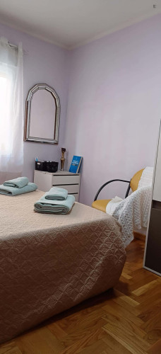 Room in Calle Granados, Oviedo with 3 bedrooms