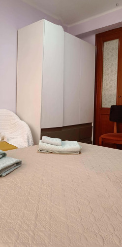 Room in Calle Granados, Oviedo with 3 bedrooms - Gallery - 9