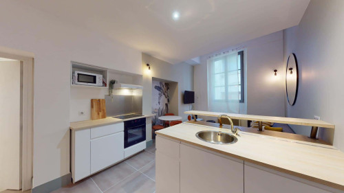 Room in Rue d'Alger, Toulon for 85 m² with 4 bedrooms - Gallery - 13