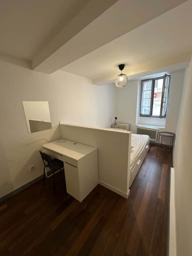 Room in Rue d'Alger, Toulon for 85 m² with 4 bedrooms - Gallery - 22