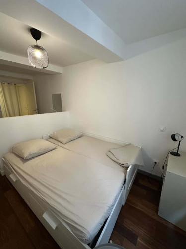 Room in Rue d'Alger, Toulon for 85 m² with 4 bedrooms - Gallery - 24