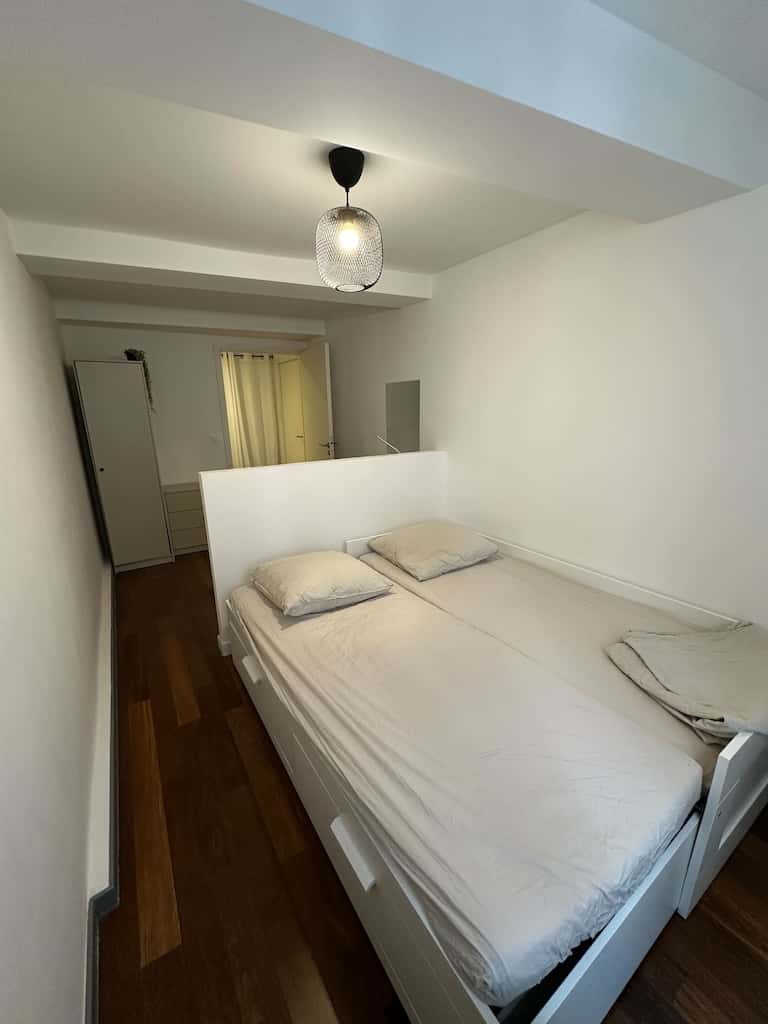 Room In Rue D'Alger, Toulon For 85 M² With 4 Bedrooms - 1