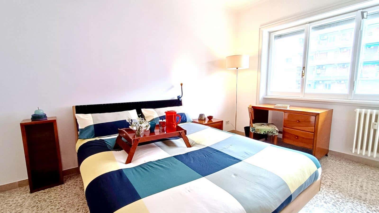 Room In Via Antonino Lo Surdo, Roma For 141 M² With 3 Bedrooms - 1