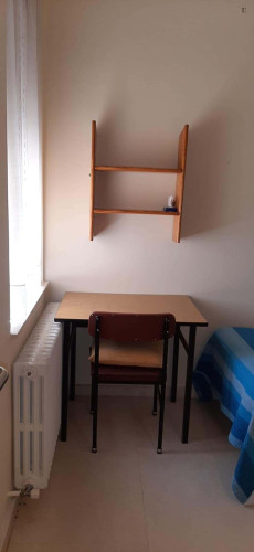 Room for 1700 m² with 6 bedrooms