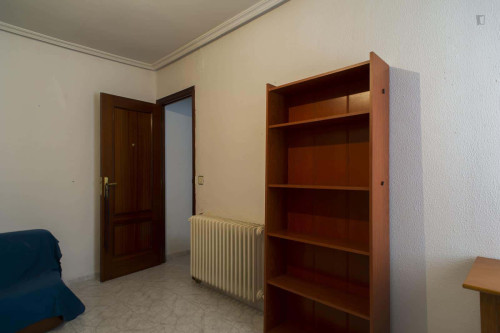 Apartment in Calle Melchor Cano, Salamanca for 110 m² with 4 bedrooms