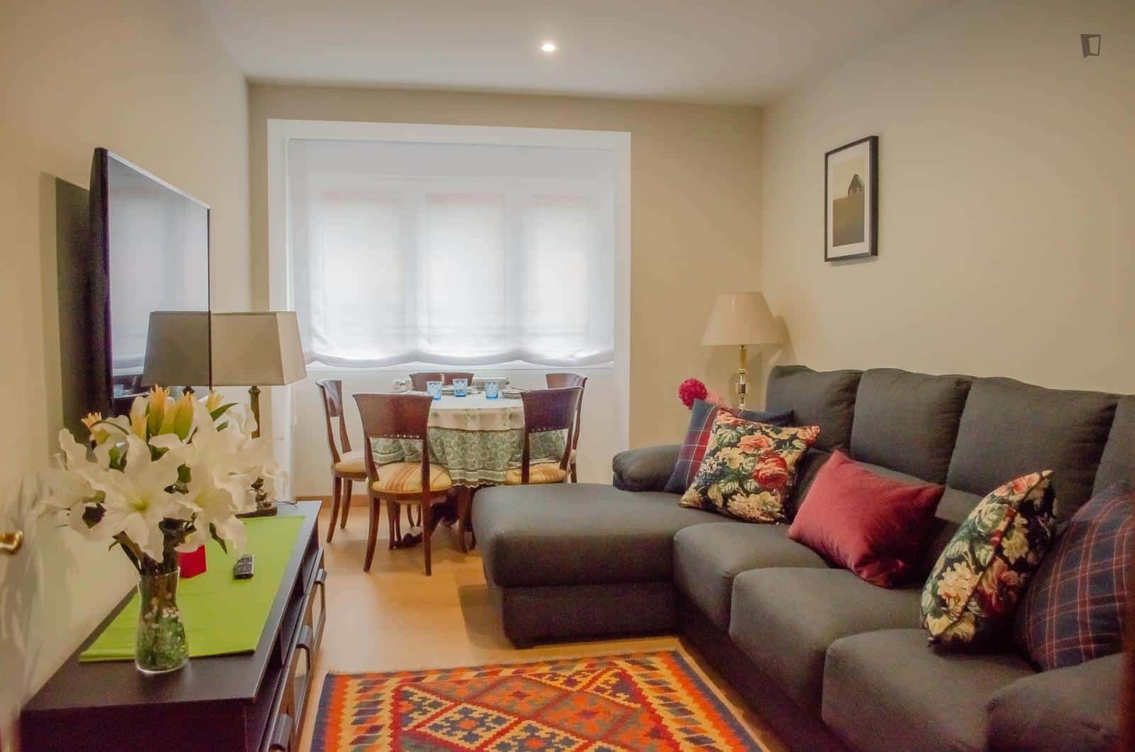 Apartment In Marqués De Urquijo, Gijón With 3 Bedrooms - 1