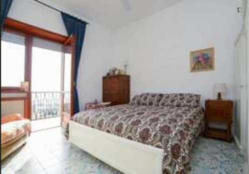 Apartment in Via Madonna del Monte, Salerno for 71 m² with 2 bedrooms