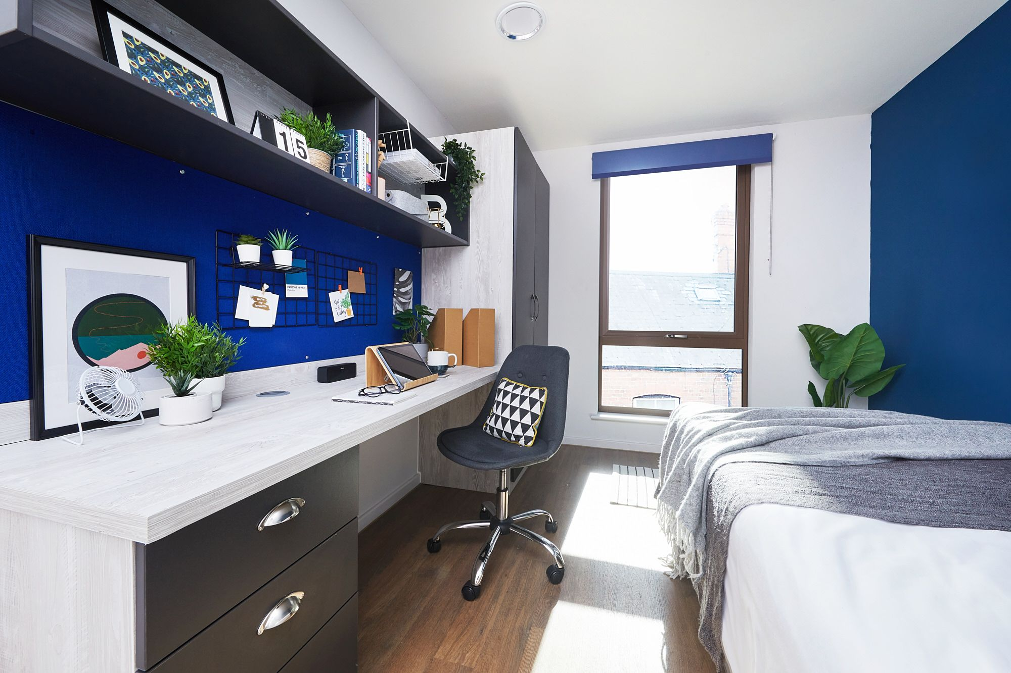 Silver Ensuite - 5