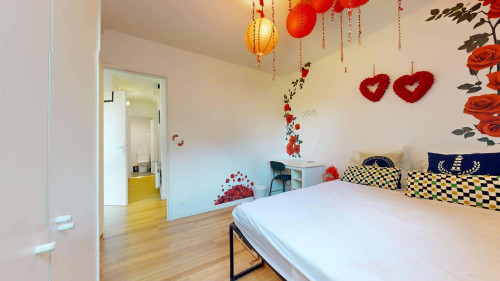 Room in Rue Auguste Renoir, Villiers-le-Bel for 89 m² with 6 bedrooms