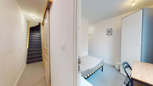 Room in Rue Thiers, La Madeleine for 82 m² with 5 bedrooms