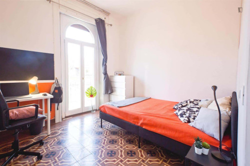 Room in Via Leonardo Da Vinci, Lecco for 100 m² with 4 bedrooms