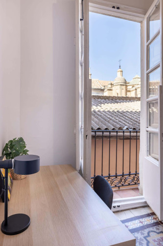 Room in Calle Tundidores, Granada for 150 m² with 8 bedrooms