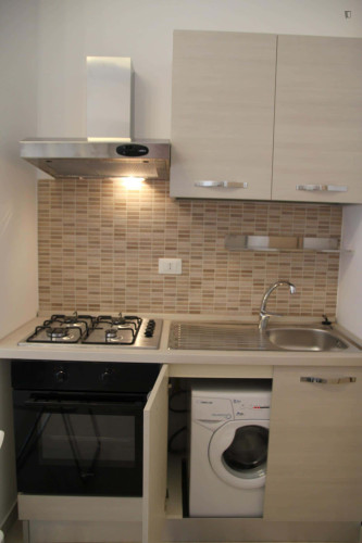 Apartment in Corso Martiri della Libertà, Catania for 30 m² - Gallery - 3