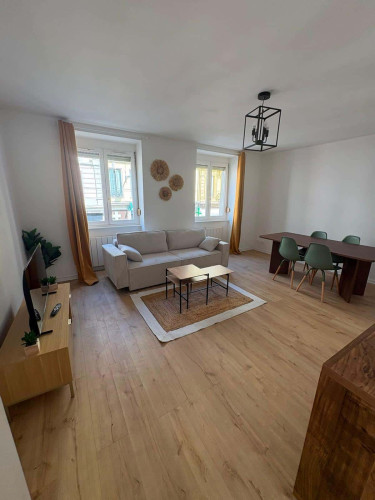 Apartment in Rue Charles de Gaulle, Saint-Étienne for 45 m² with 1 bedroom