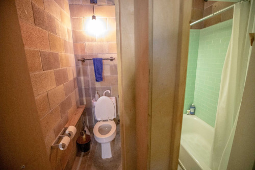 Little Italy - 5 Mins Drive From San Diego Airport | Individual Pods