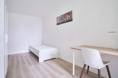 Room 2- Kölner Landstraße