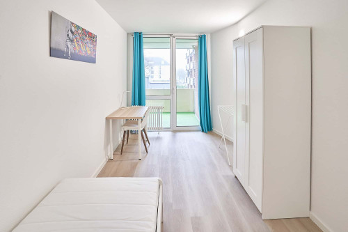 Room 2- Kölner Landstraße