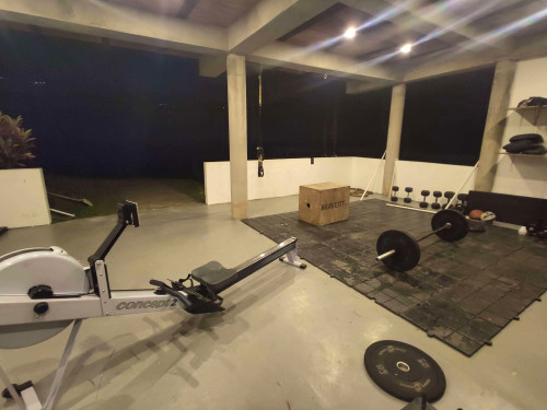 Country House Overlooking The Lake w/ Coworking + Kitesurfing School